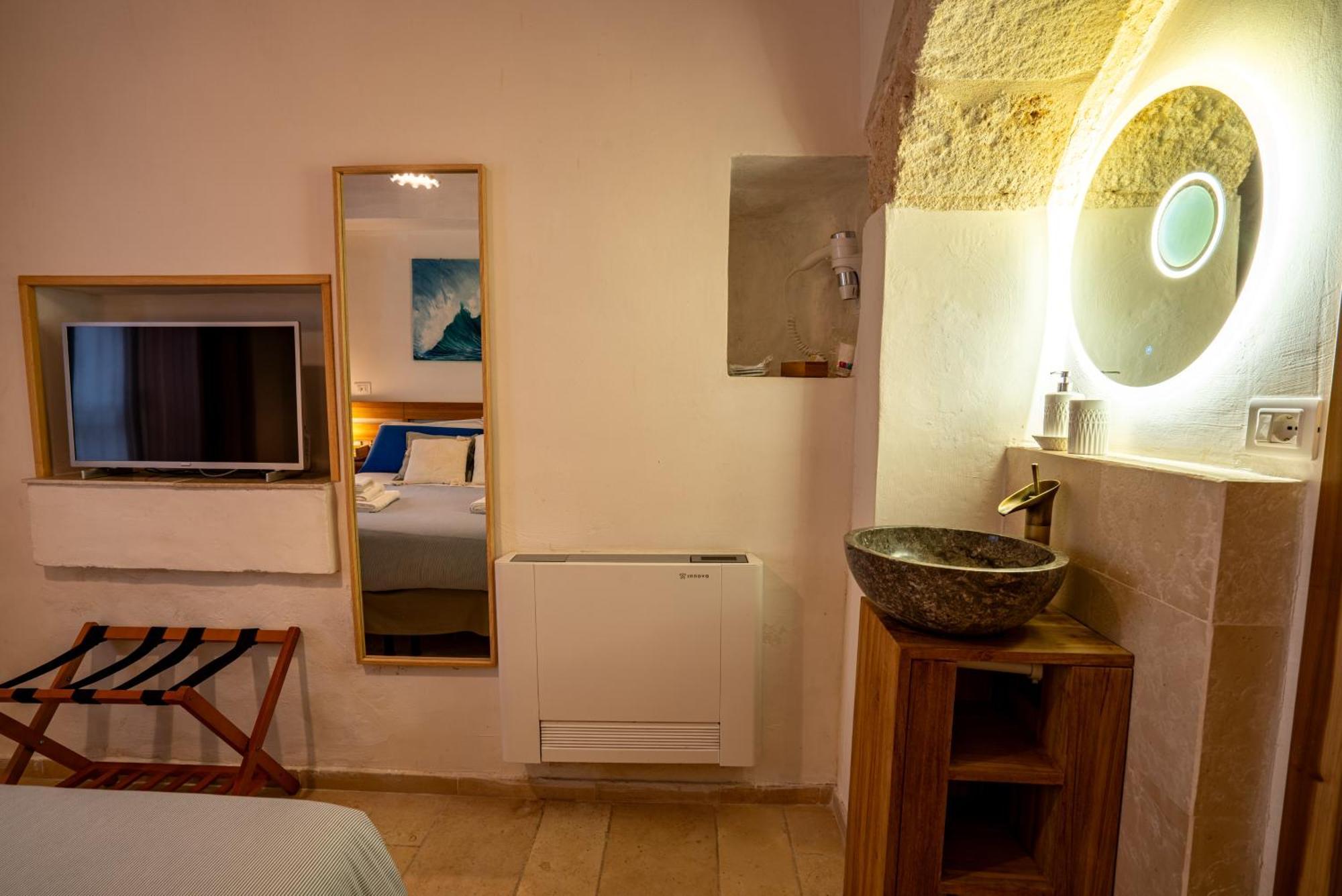 L'Arco Antico - Una Casa Sul Mare Polignano a Mare Exterior photo